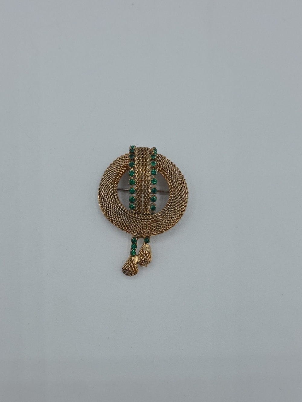 Vintage Gold-Tone Mesh Brooch with Emerald Green Crystals - Picture 9 of 9